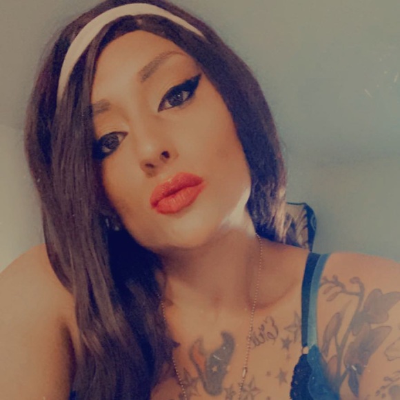 Meet your Posher, Felicia - Picture 1 of 1